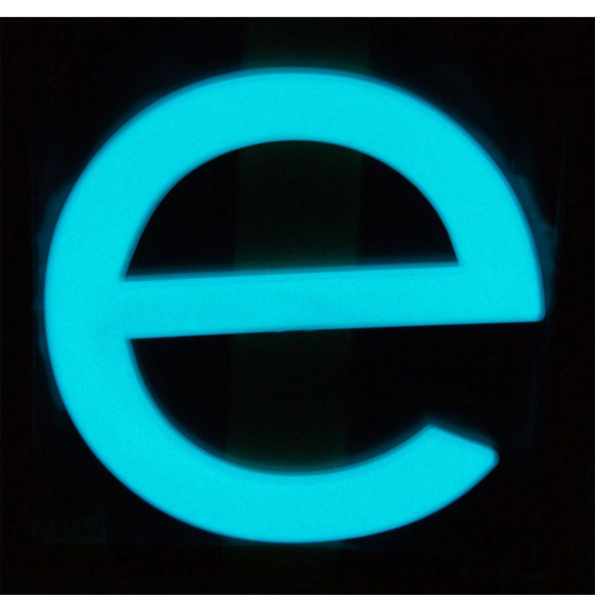 Alpertec Hausnummer e nachtleuchtend selbstklebend weiß-grün Bild 2