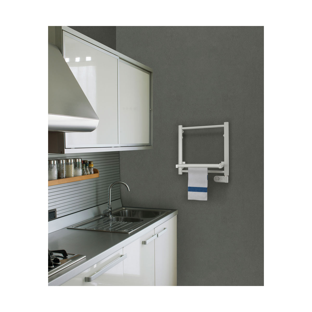 Ximax  Elektrischer Handtuchwärmer Puck 510 x 500 mm 150 Watt inkl Klappelement und Heizstab Weiß Bild 2