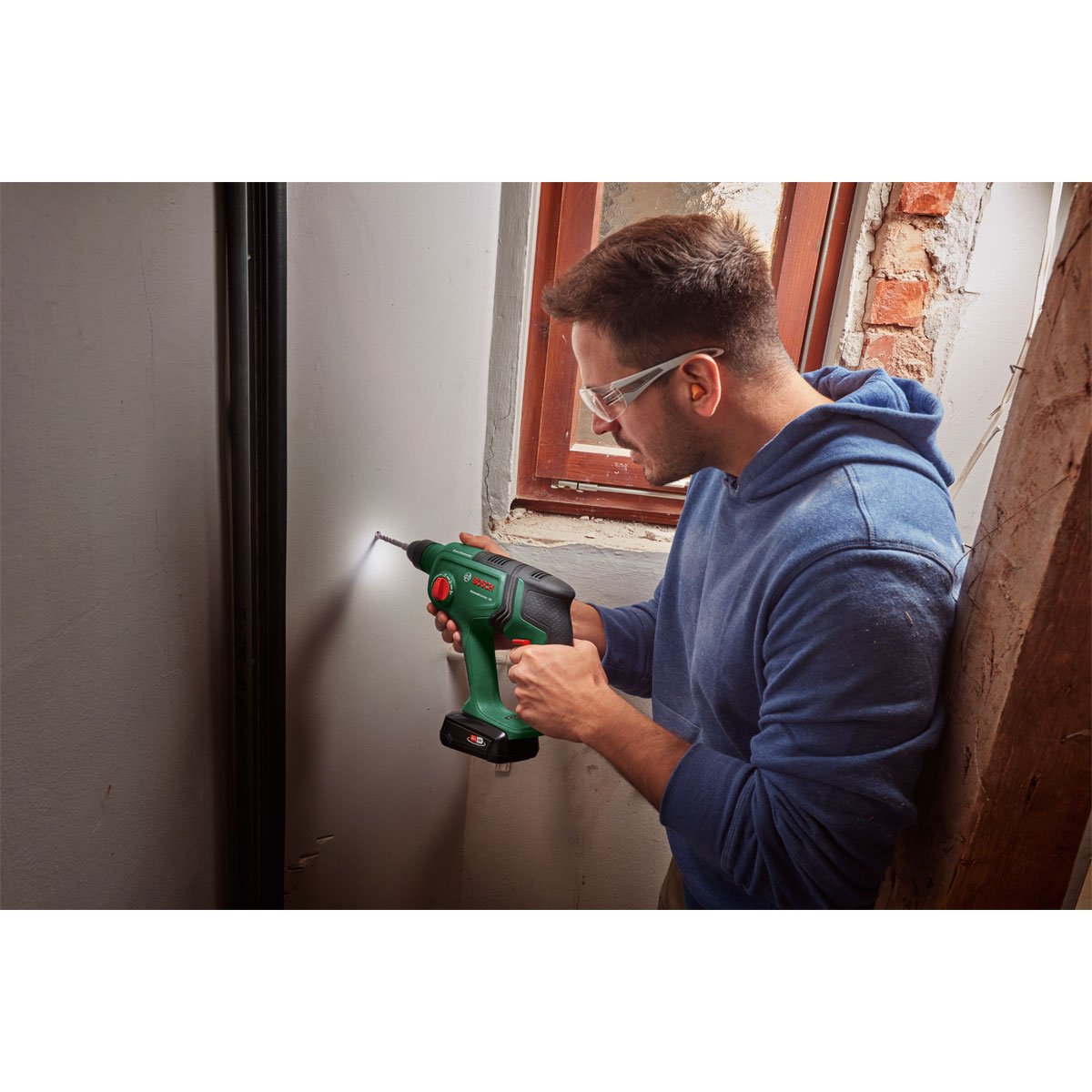 Bosch  Akku-Bohrhammer UniversalHammer 18V Bild 5