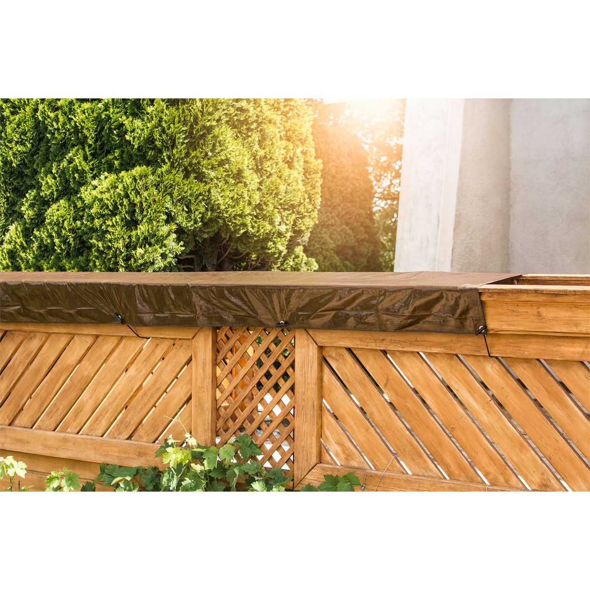 Balkonabdeckung 0,8 x 5 m 210g/m² Bild 3