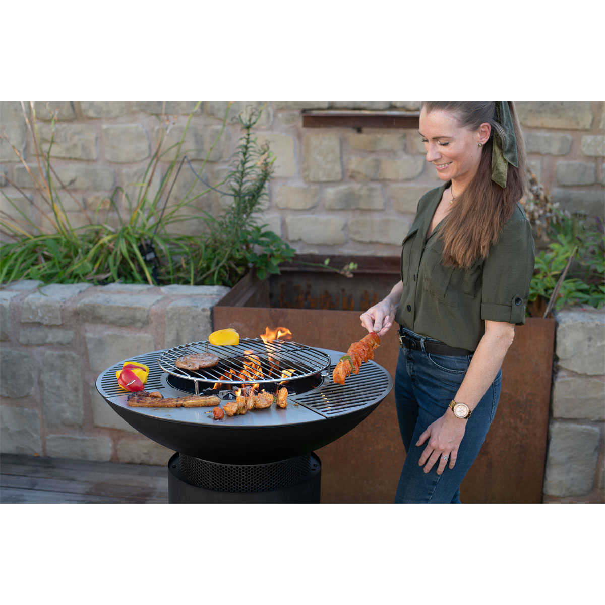 Westmann Feuerschale Feuerstelle  inkl. Grillrost 75x75x94cm Schwarz Bild 6