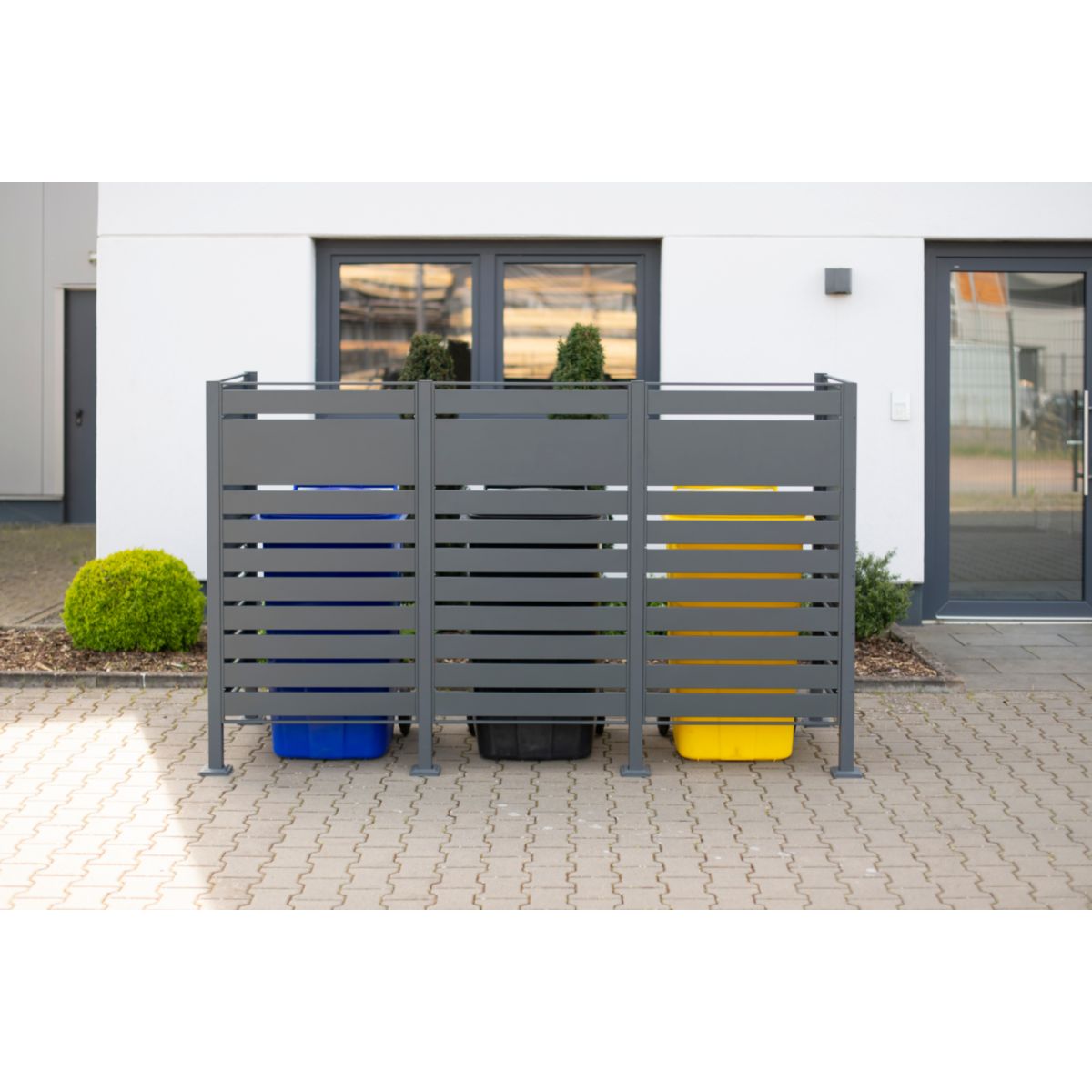 Westmann Mülltonnenverkleidung Planum 3x 240 L 1er Box 90x250x150 cm Bild 2