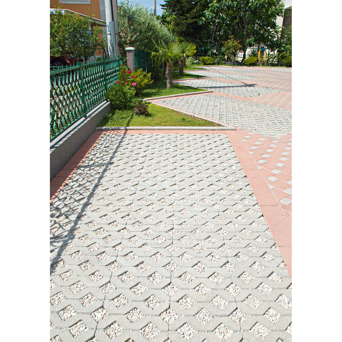 Rasengitterstein grau 60 x 40 x 8 cm Bild 2