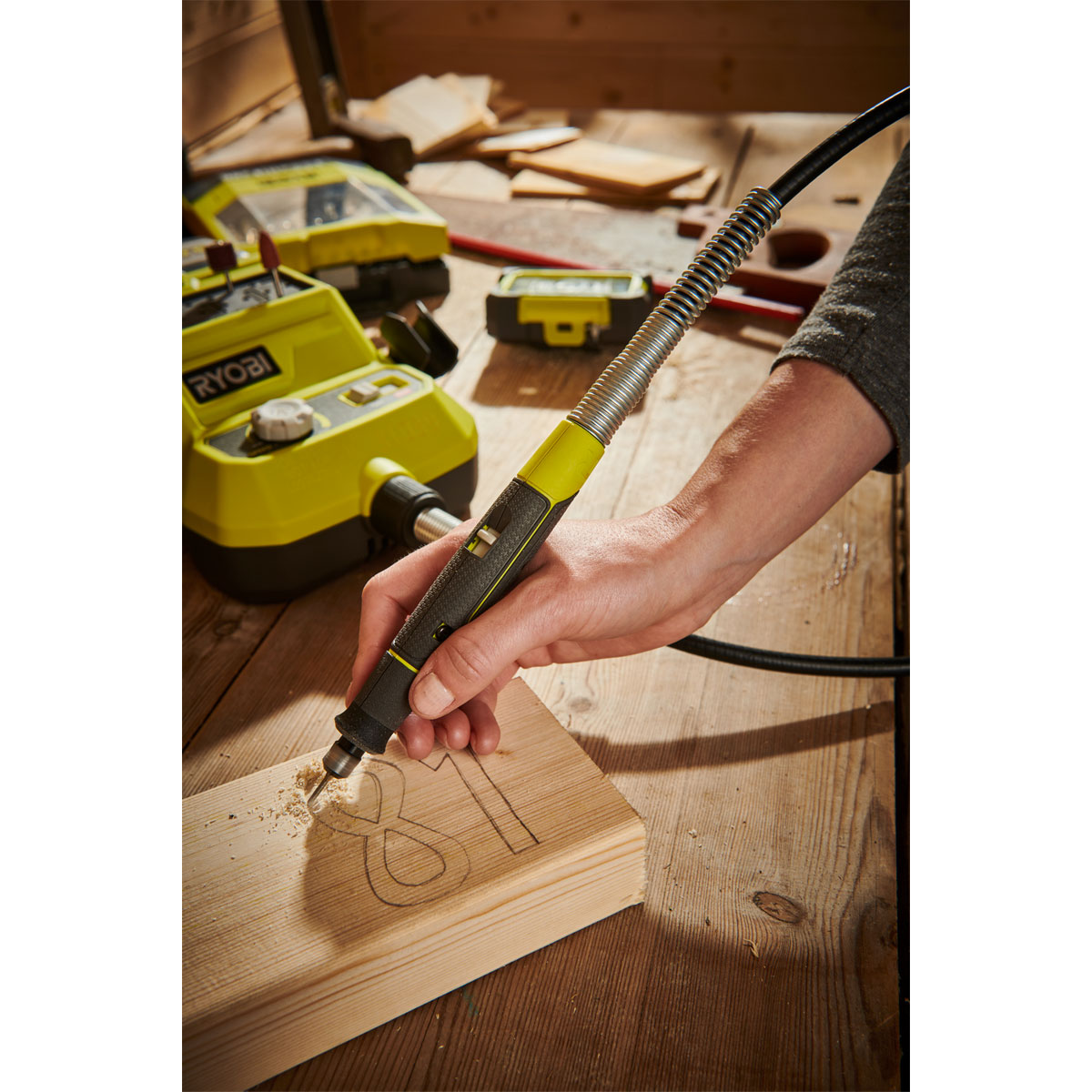 Ryobi  Akku-Rotationswerkzeug R18RT-0 inkl 33-teiligem Zubehör ohne Akku und Ladegerät Bild 3