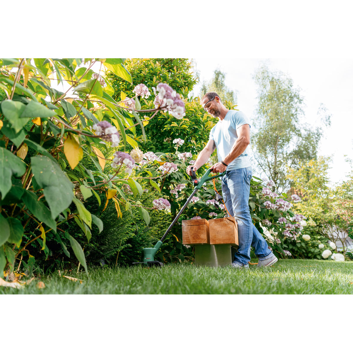 Bosch  Rasentrimmer EasyGrassCut 26 Bild 6